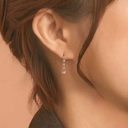 RAY（スイングデザインピアス/イヤリング）0.16ct