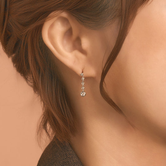 RAY（スイングデザインピアス/イヤリング）0.16ct